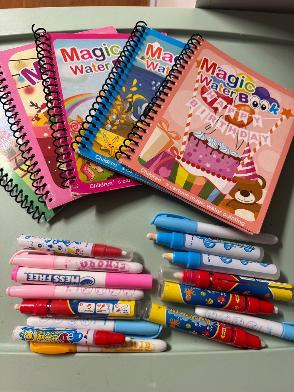 5 magic watercolor books + water pens